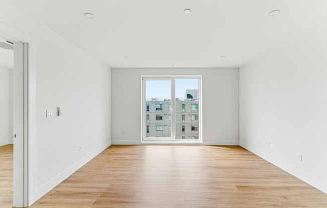 1 bed, 1 bath, 672 sqft, $3,018, Unit 307