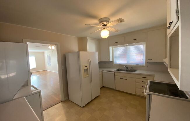 3 beds, 1 bath, $1,395