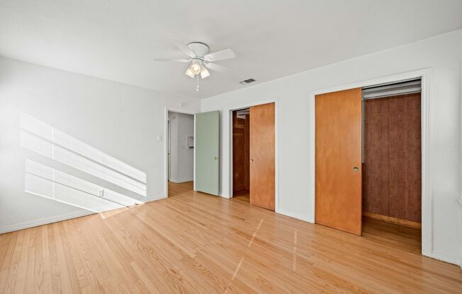 2 beds, 1 bath, $1,295