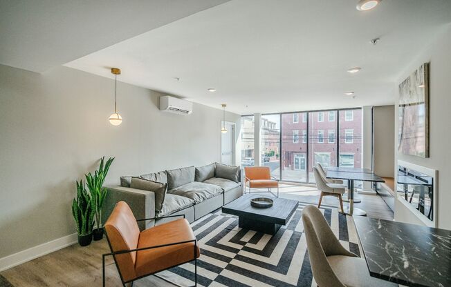1 bed, 1 bath, 656 sqft, $1,545, Unit 208