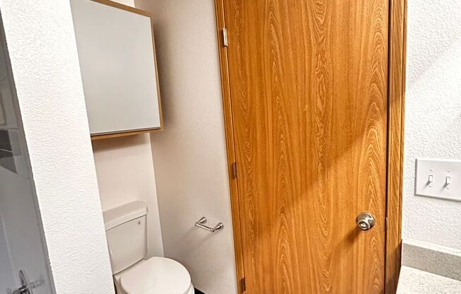 1 bed, 1 bath, 660 sqft, $1,250, Unit W - 043