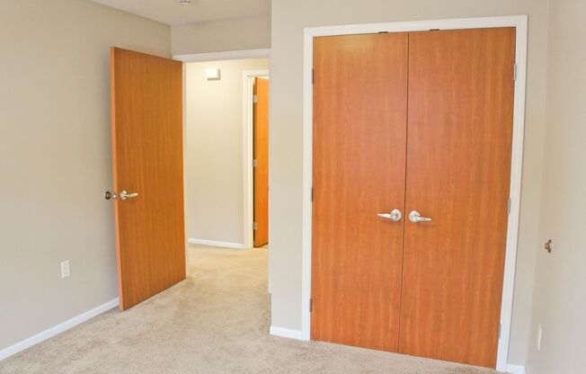 3 beds, 2 baths, 1,257 sqft, $1,380, Unit 213