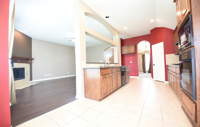 3 beds, 2 baths, $2,285