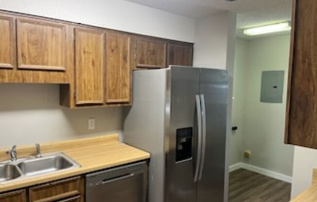 2 beds, 1.5 baths, $1,500