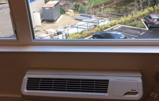 Studio, 1 bath, 432 sqft, $1,297, Unit 309