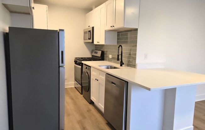 1 bed, 1 bath, 528 sqft, $1,695, Unit #81