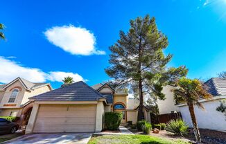 West Las Vegas Home With 1st Floor Primary Suite