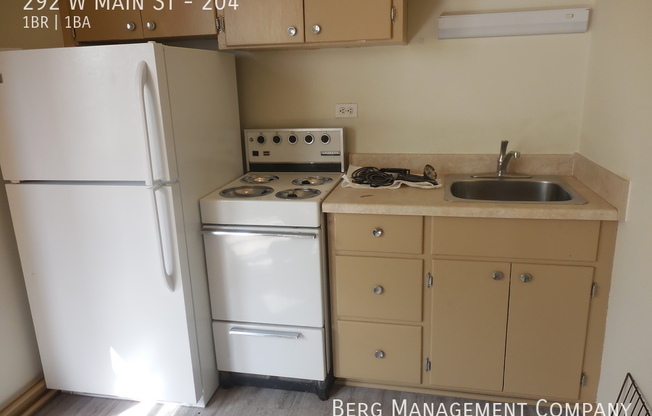 292 W Main St