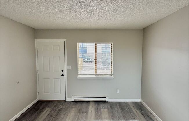1 bed, 1 bath, 447 sqft, $899, Unit Unit E