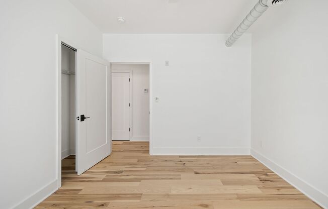 2 beds, 2 baths, 933 sqft, $2,095, Unit 405