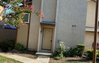 1723 E Flora Street