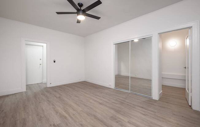 Westmore Manor Koreatown Apartments