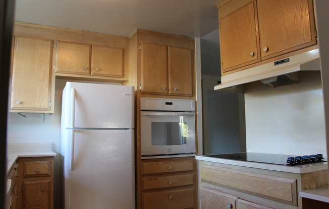 4766 Shelborne park Court, 4 Bedroom 2 bath, Irvington area