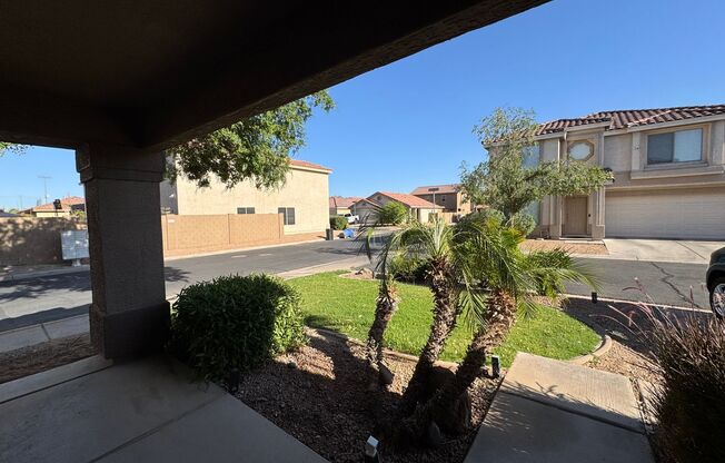 3 BEDROOM HOME IN S CHANDLER