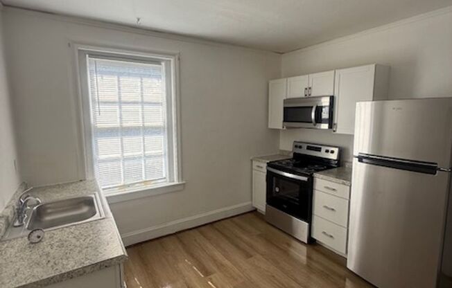 Dumont Apartments