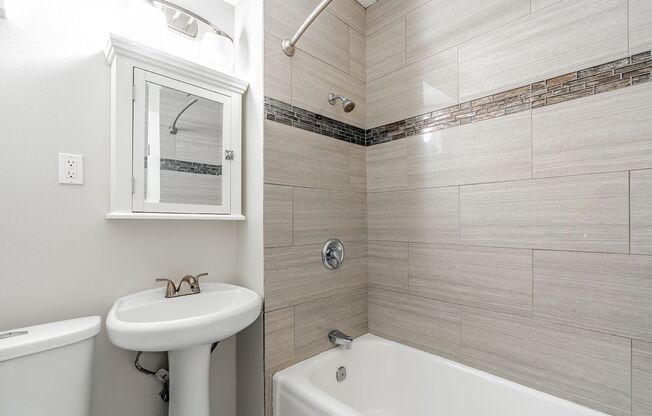 1 bed, 1 bath, 515 sqft, $1,995, Unit 212