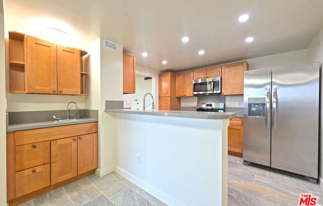 2 beds, 2 baths, 1,340 sqft, $4,395, Unit 714