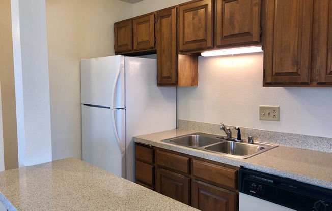 2 beds, 1 bath, $1,950, Unit A