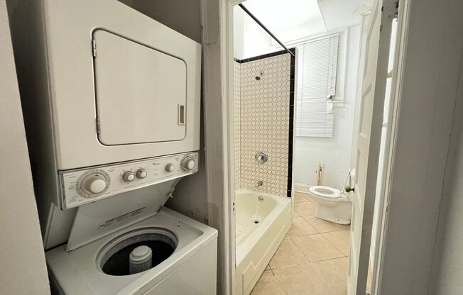2 beds, 1 bath, 1,000 sqft, $1,840, Unit 3033 N. Calvert St. C1