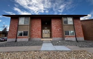 1318 HOLLAND PARK BLVD