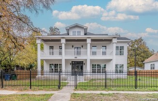 121 E HIGHLAND BLVD
