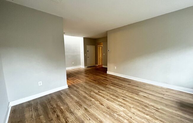 2 beds, 1 bath, 796 sqft, $1,500, Unit FC-22