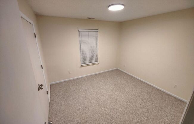 2 beds, 1 bath, $1,350