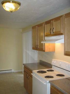 2 beds, 1 bath, 950 sqft, $1,750, Unit 2