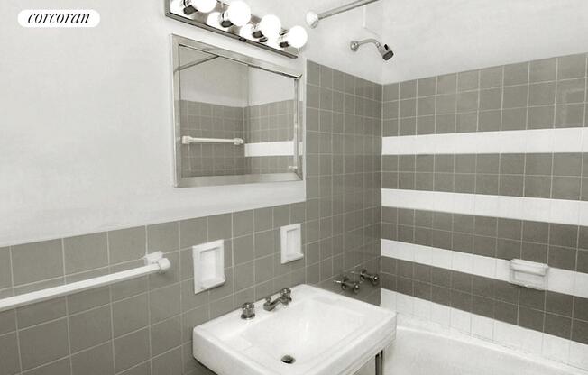 Studio, 1 bath, $3,900, Unit 18B