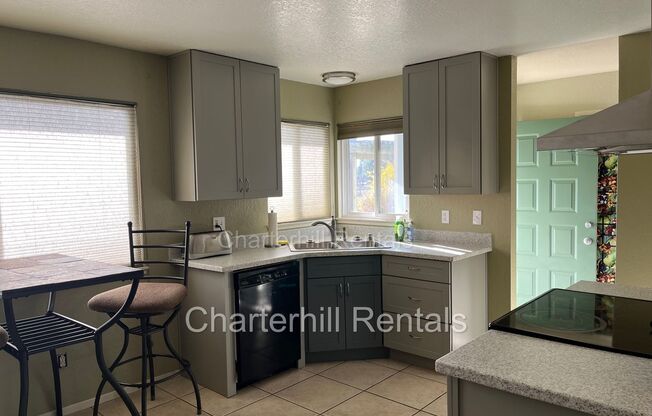 2 beds, 2 baths, $3,000