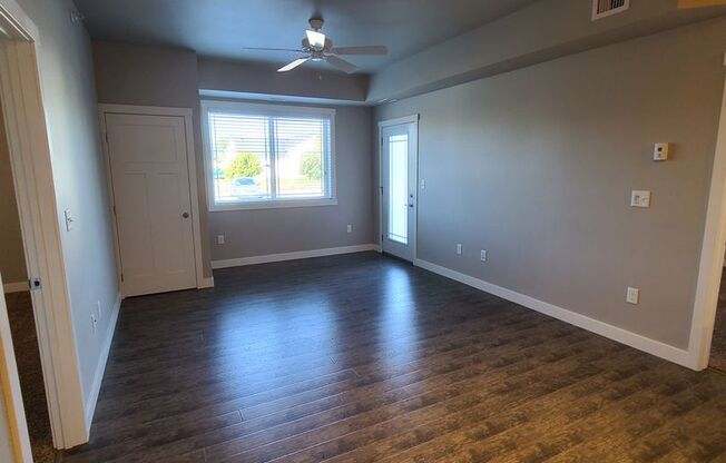 2 beds, 2 baths, $1,495, Unit 147