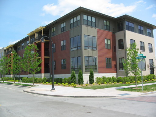 2 beds, 2 baths, 926 sqft, $1,725, Unit 212