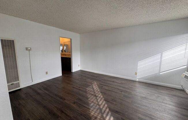 18416 Halsted Street