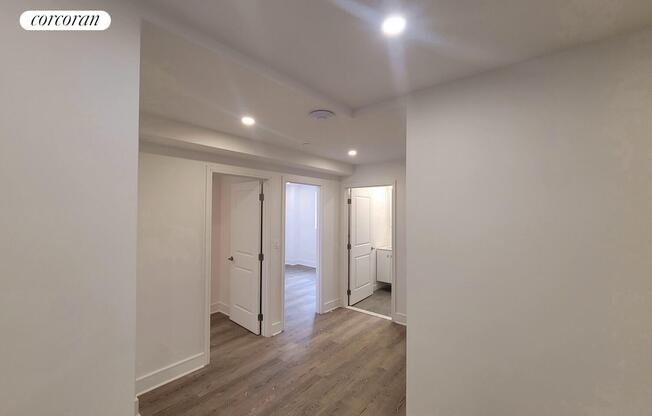 2 beds, 2 baths, 1,200 sqft, $7,500, Unit 11R