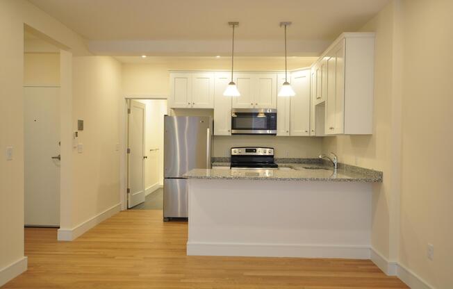 1 bed, 1 bath, $3,450, Unit 8