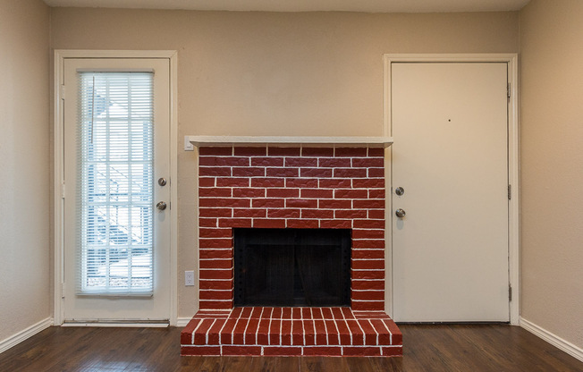 2 beds, 2 baths, 732 sqft, $1,210, Unit 304 B1 Poolside Patio