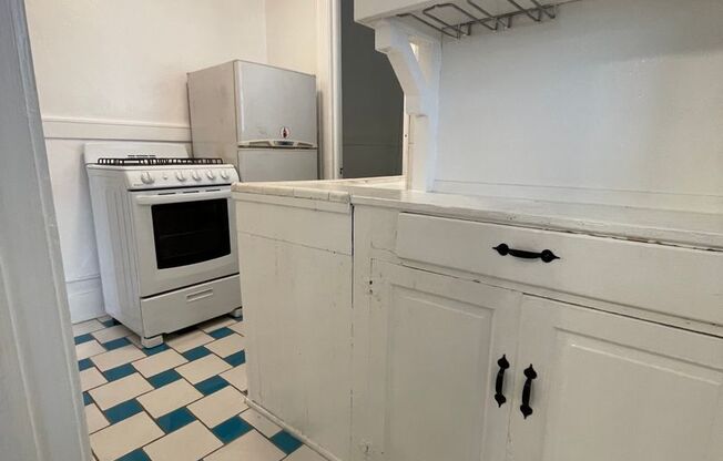 Studio, 1 bath, $2,150, Unit 5