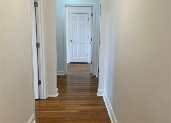 10 YEAMAN ST