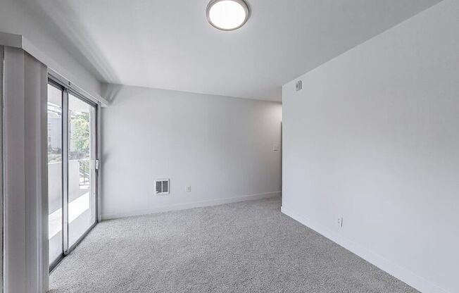 421 STATEN AVE