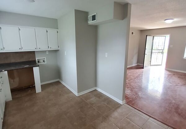 1206 PARKROSE RD
