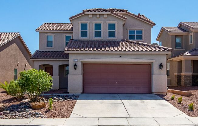 A MUST SEE 3BD/2.5BA SINGLE FAMILY HOME!