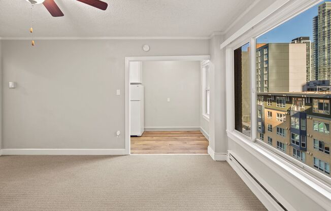 1 bed, 1 bath, 550 sqft, $1,677, Unit 314