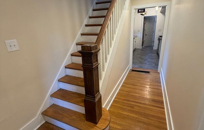 Renovated 4-Bedroom Apartment Near CMU, Pitt & Pittsburgh Hospitals!