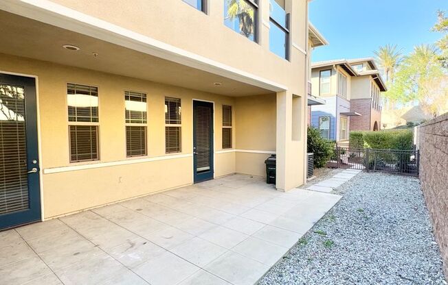 3 beds, 2 baths, $3,300, Unit # 1