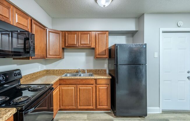 1 bed, 1 bath, 576 sqft, $899