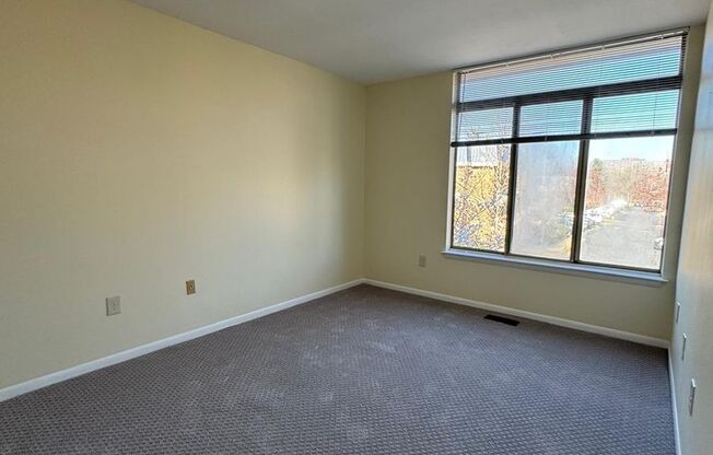 3 beds, 2.5 baths, 1,400 sqft, $3,750, Unit 1