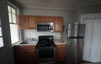 2 beds, 1 bath, $925