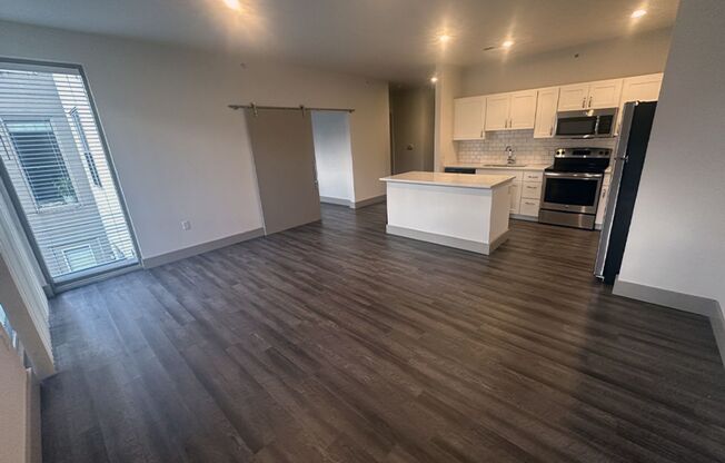 1 bed, 1 bath, 615 sqft, $1,695, Unit 3250-311