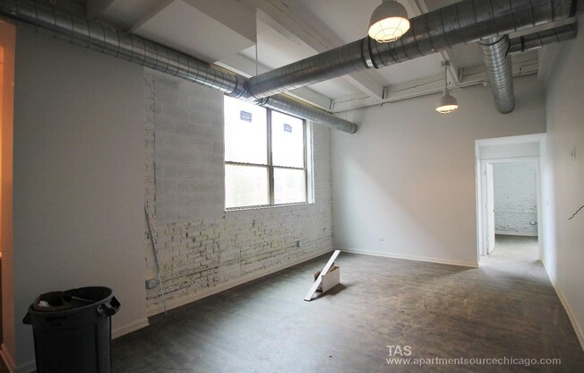2 beds, 2 baths, $2,975, Unit 202