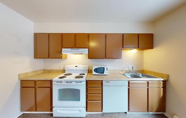 4740 SCENIC CIR